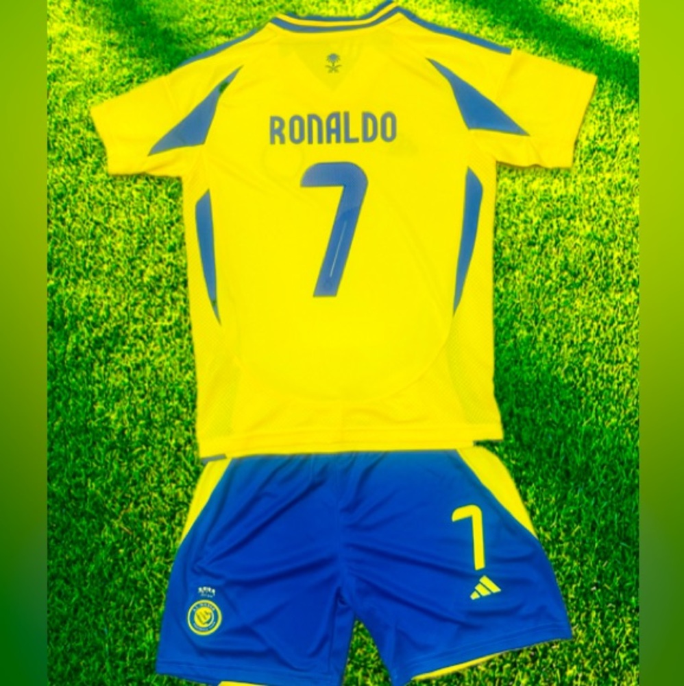 Cristiano Ronaldo Youth Adidas Jersey + Shorts Kids Soccer Kits (MEDIUM) (26)